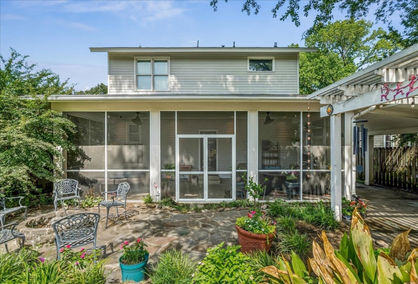 320 WATKINS ST, Memphis, Tennessee 38104, 3 Bedrooms Bedrooms, 9 Rooms Rooms,3 BathroomsBathrooms,Residential,For Sale,WATKINS,10223115