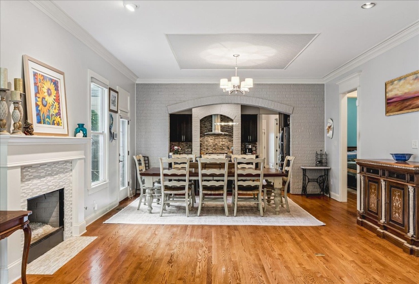 320 WATKINS ST, Memphis, Tennessee 38104, 3 Bedrooms Bedrooms, 9 Rooms Rooms,3 BathroomsBathrooms,Residential,For Sale,WATKINS,10223115