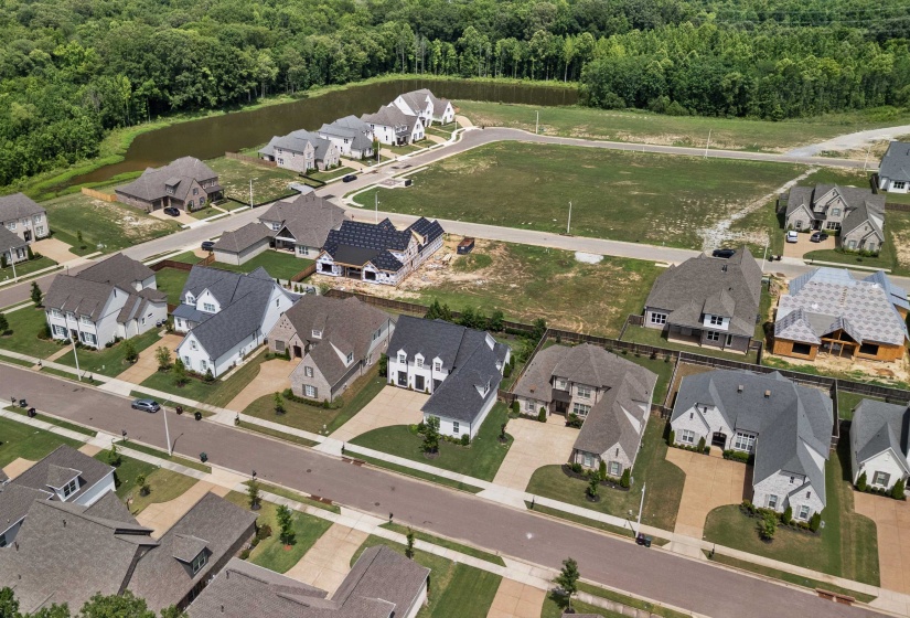 1350 BELFAIR DR, Collierville, Tennessee 38017, 4 Bedroom Bedrooms, 8 Room Rooms,4.1 BathroomBathrooms,Residential,For Sale,BELFAIR,0,10223125
