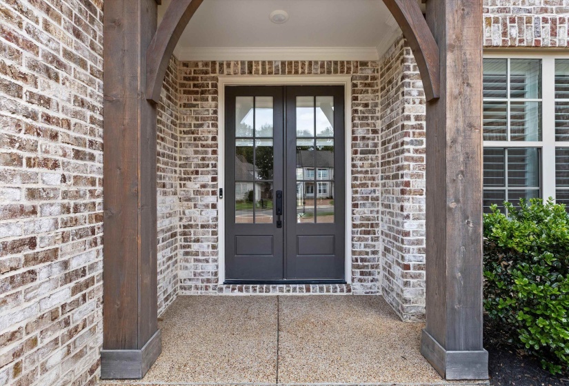 1350 BELFAIR DR, Collierville, Tennessee 38017, 4 Bedroom Bedrooms, 8 Room Rooms,4.1 BathroomBathrooms,Residential,For Sale,BELFAIR,0,10223125