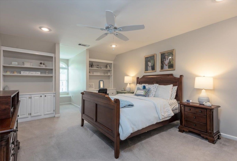 2062 JOHNSON RD, Germantown, Tennessee 38139, 4 Bedroom Bedrooms, 10 Room Rooms,4 BathroomBathrooms,Residential,For Sale,JOHNSON,0,10223127