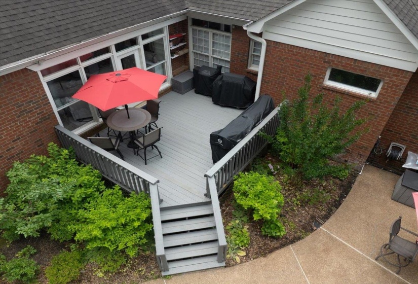 2062 JOHNSON RD, Germantown, Tennessee 38139, 4 Bedroom Bedrooms, 10 Room Rooms,4 BathroomBathrooms,Residential,For Sale,JOHNSON,0,10223127