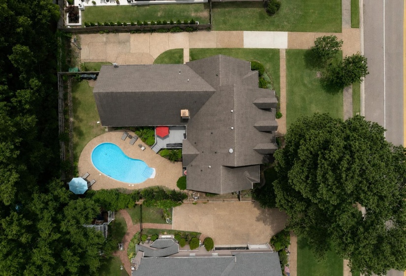 2062 JOHNSON RD, Germantown, Tennessee 38139, 4 Bedroom Bedrooms, 10 Room Rooms,4 BathroomBathrooms,Residential,For Sale,JOHNSON,0,10223127