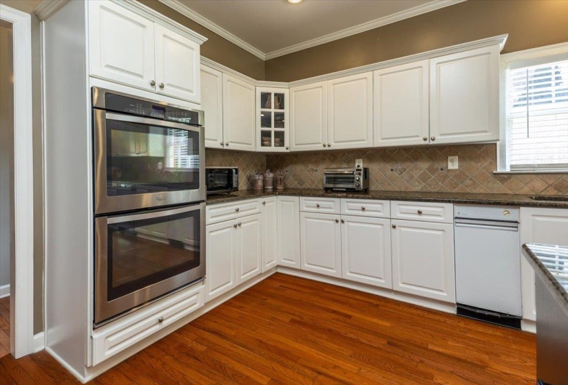 2062 JOHNSON RD, Germantown, Tennessee 38139, 4 Bedroom Bedrooms, 10 Room Rooms,4 BathroomBathrooms,Residential,For Sale,JOHNSON,0,10223127