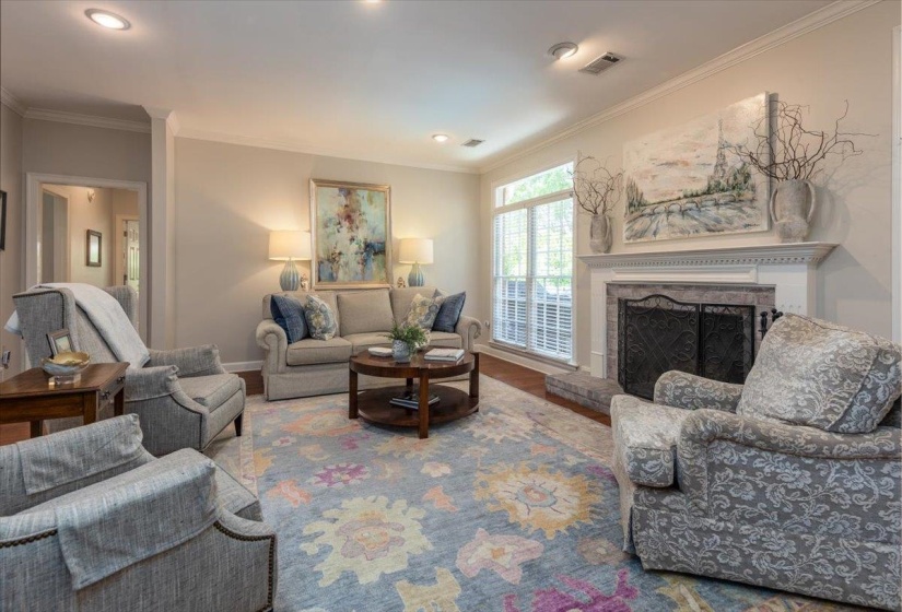2062 JOHNSON RD, Germantown, Tennessee 38139, 4 Bedroom Bedrooms, 10 Room Rooms,4 BathroomBathrooms,Residential,For Sale,JOHNSON,0,10223127