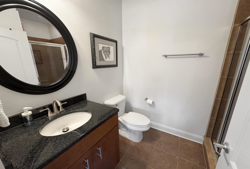 49 VANCE AVE, Memphis, Tennessee 38103, 2 Bedroom Bedrooms, 6 Room Rooms,2.1 BathroomBathrooms,Residential,For Sale,VANCE,0,10223128