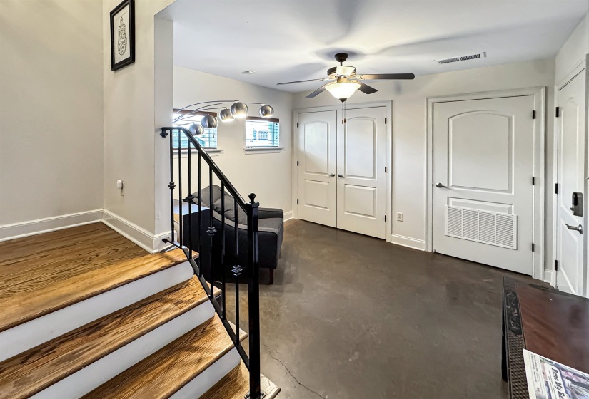 49 VANCE AVE, Memphis, Tennessee 38103, 2 Bedroom Bedrooms, 6 Room Rooms,2.1 BathroomBathrooms,Residential,For Sale,VANCE,0,10223128