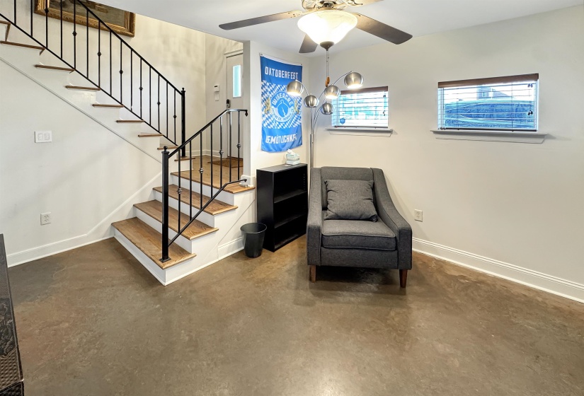 49 VANCE AVE, Memphis, Tennessee 38103, 2 Bedroom Bedrooms, 6 Room Rooms,2.1 BathroomBathrooms,Residential,For Sale,VANCE,0,10223128