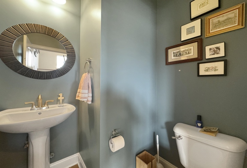 49 VANCE AVE, Memphis, Tennessee 38103, 2 Bedroom Bedrooms, 6 Room Rooms,2.1 BathroomBathrooms,Residential,For Sale,VANCE,0,10223128