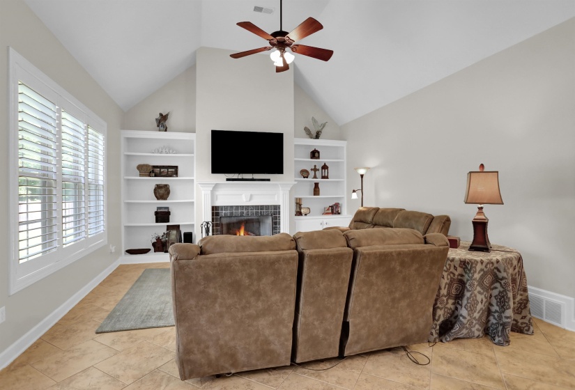 6031 WINDSOR OAK DR, Arlington, Tennessee 38002, 5 Bedrooms Bedrooms, 10 Rooms Rooms,3.1 BathroomsBathrooms,Residential,For Sale,WINDSOR OAK,10223131