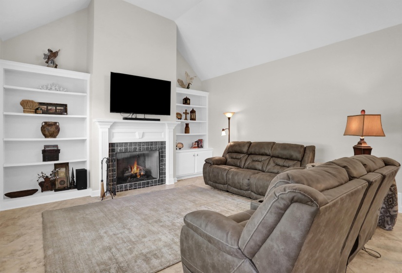 6031 WINDSOR OAK DR, Arlington, Tennessee 38002, 5 Bedrooms Bedrooms, 10 Rooms Rooms,3.1 BathroomsBathrooms,Residential,For Sale,WINDSOR OAK,10223131