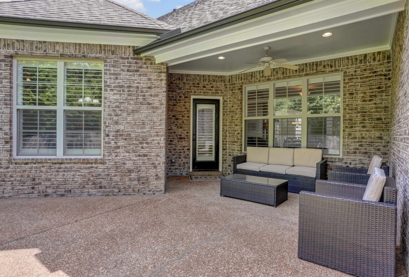 6031 WINDSOR OAK DR, Arlington, Tennessee 38002, 5 Bedrooms Bedrooms, 10 Rooms Rooms,3.1 BathroomsBathrooms,Residential,For Sale,WINDSOR OAK,10223131
