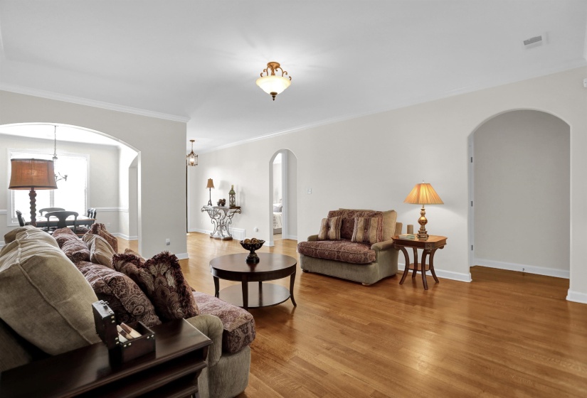 6031 WINDSOR OAK DR, Arlington, Tennessee 38002, 5 Bedrooms Bedrooms, 10 Rooms Rooms,3.1 BathroomsBathrooms,Residential,For Sale,WINDSOR OAK,10223131