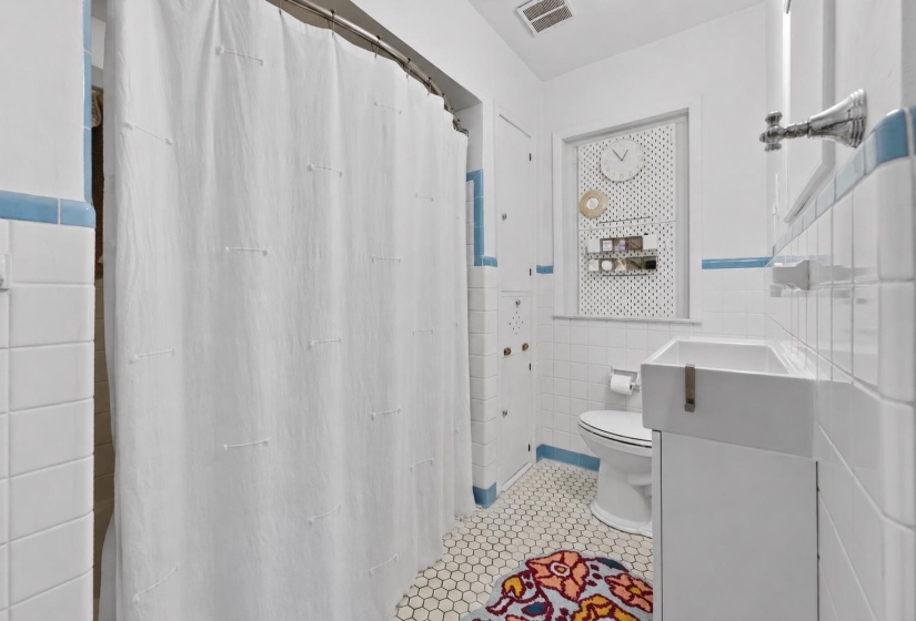3651 PHILWOOD AVE, Memphis, Tennessee 38122, 3 Bedroom Bedrooms, 6 Room Rooms,2 BathroomBathrooms,Residential,For Sale,PHILWOOD,0,10223135