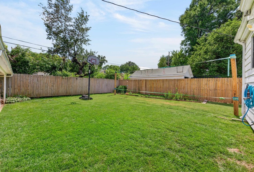 3651 PHILWOOD AVE, Memphis, Tennessee 38122, 3 Bedroom Bedrooms, 6 Room Rooms,2 BathroomBathrooms,Residential,For Sale,PHILWOOD,0,10223135