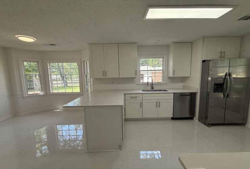 1931 WINE LEAF DR, Germantown, Tennessee 38139, 4 Bedrooms Bedrooms, 8 Rooms Rooms,3 BathroomsBathrooms,Residential,For Sale,WINE LEAF,10223151