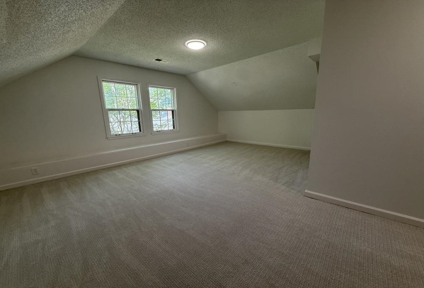 1931 WINE LEAF DR, Germantown, Tennessee 38139, 4 Bedrooms Bedrooms, 8 Rooms Rooms,3 BathroomsBathrooms,Residential,For Sale,WINE LEAF,10223151