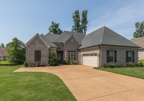190 LAUREL GLEN DR, Oakland, Tennessee 38060, 4 Bedrooms Bedrooms, 8 Rooms Rooms,3 BathroomsBathrooms,Residential,For Sale,LAUREL GLEN,10223153