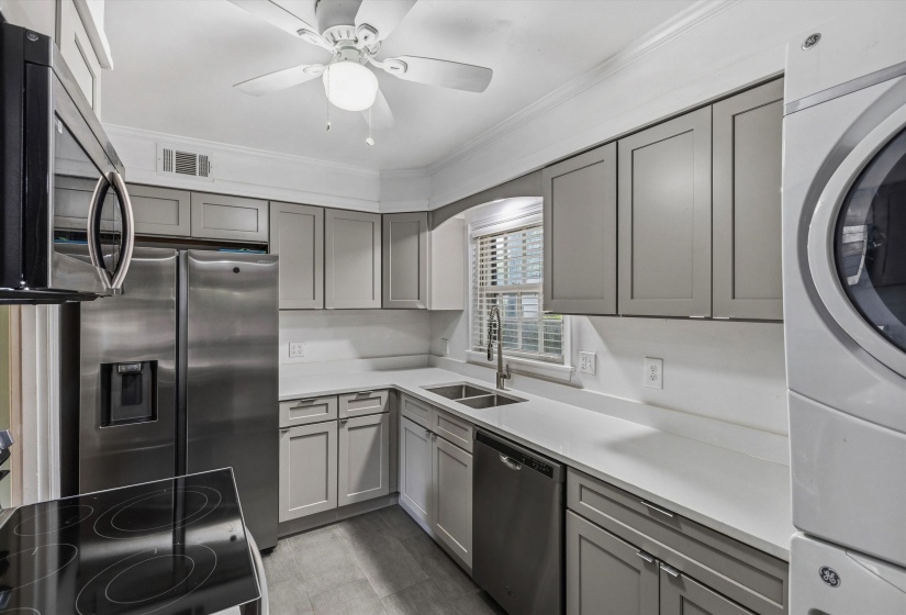 990 PATTERSON CV, Memphis, Tennessee 38111, 4 Bedrooms Bedrooms, 8 Rooms Rooms,2 BathroomsBathrooms,Residential,For Sale,PATTERSON,10223155