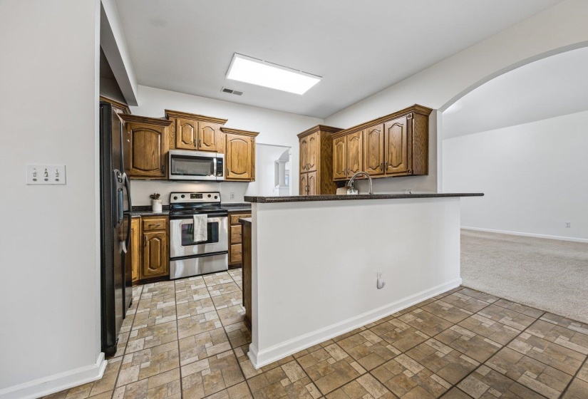 202 WALKER PKY, Atoka, Tennessee 38004, 3 Bedroom Bedrooms, 7 Room Rooms,2.1 BathroomBathrooms,Residential,For Sale,WALKER,0,10223162