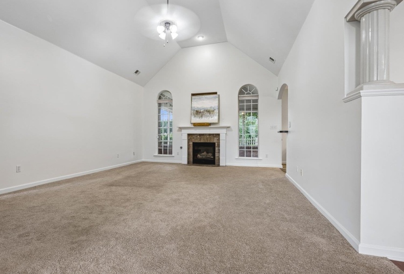 202 WALKER PKY, Atoka, Tennessee 38004, 3 Bedroom Bedrooms, 7 Room Rooms,2.1 BathroomBathrooms,Residential,For Sale,WALKER,0,10223162