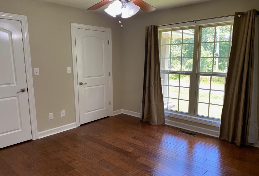 90 WATSON ST, Savannah, Tennessee 38372, 3 Bedroom Bedrooms, 6 Room Rooms,2 BathroomBathrooms,Residential,For Sale,WATSON,0,10223172
