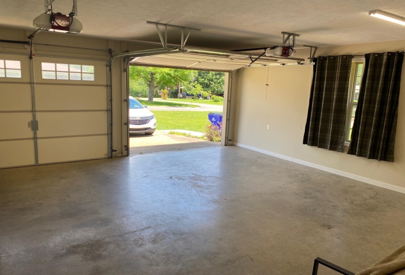 90 WATSON ST, Savannah, Tennessee 38372, 3 Bedroom Bedrooms, 6 Room Rooms,2 BathroomBathrooms,Residential,For Sale,WATSON,0,10223172