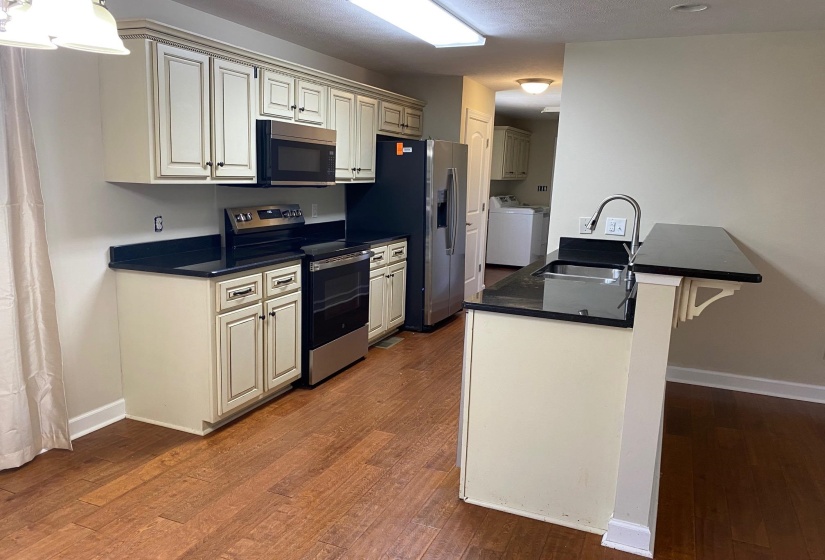 90 WATSON ST, Savannah, Tennessee 38372, 3 Bedroom Bedrooms, 6 Room Rooms,2 BathroomBathrooms,Residential,For Sale,WATSON,0,10223172