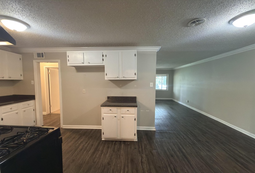 1706 CAPRI RD, Memphis, Tennessee 38117, 3 Bedrooms Bedrooms, 7 Rooms Rooms,2 BathroomsBathrooms,Residential,For Sale,CAPRI,10223175