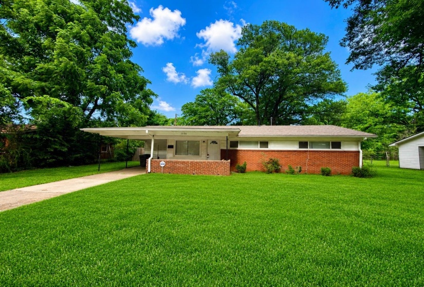 1706 CAPRI RD, Memphis, Tennessee 38117, 3 Bedrooms Bedrooms, 7 Rooms Rooms,2 BathroomsBathrooms,Residential,For Sale,CAPRI,10223175