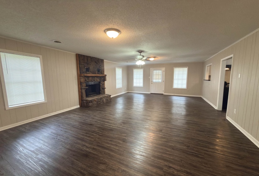 1706 CAPRI RD, Memphis, Tennessee 38117, 3 Bedrooms Bedrooms, 7 Rooms Rooms,2 BathroomsBathrooms,Residential,For Sale,CAPRI,10223175
