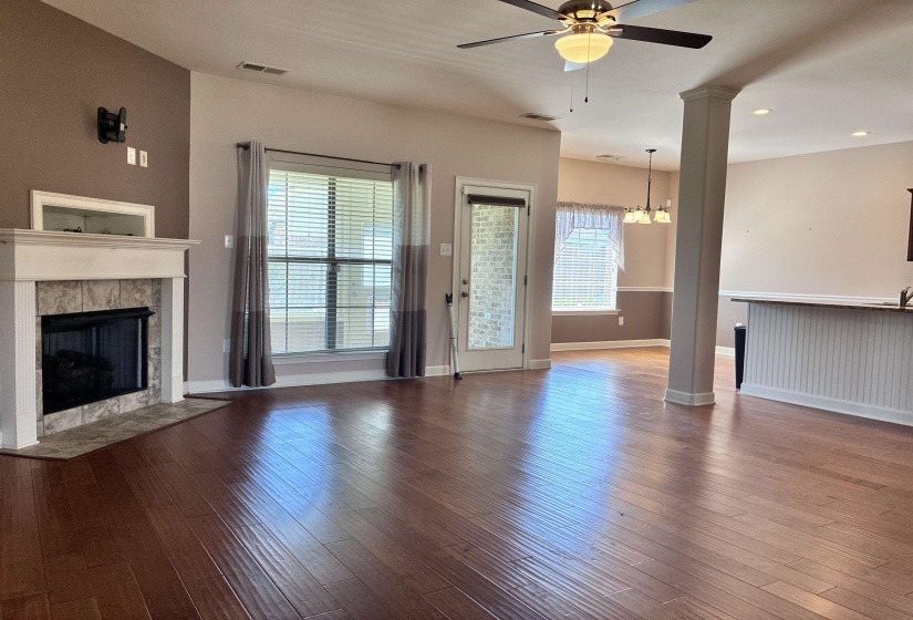 65 BENTGRASS CV, Oakland, Tennessee 38060, 4 Bedrooms Bedrooms, 9 Rooms Rooms,2.1 BathroomsBathrooms,Residential,For Sale,BENTGRASS,10223188