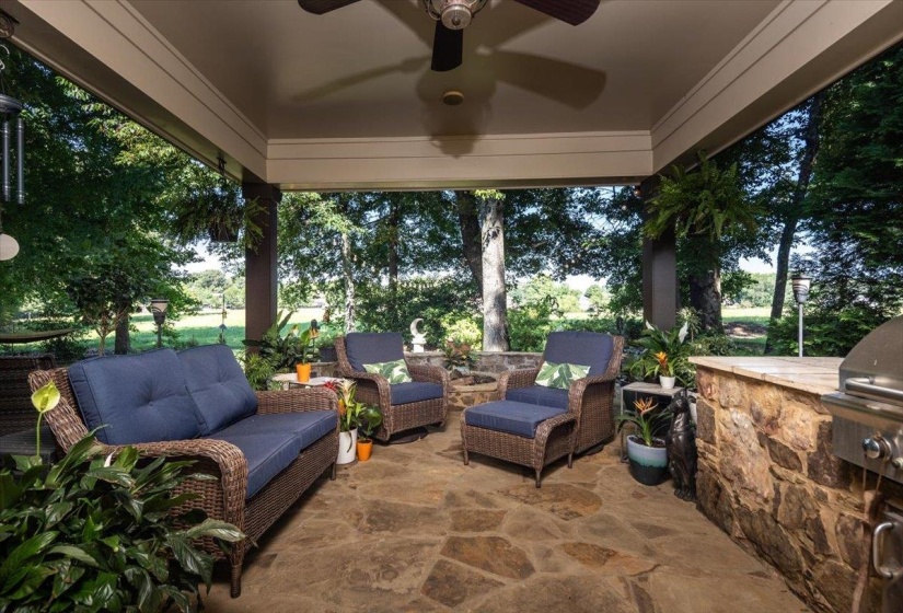 751 LONEWOOD WAY, Collierville, Tennessee 38017, 4 Bedrooms Bedrooms, 9 Rooms Rooms,3 BathroomsBathrooms,Residential,For Sale,LONEWOOD,10223202