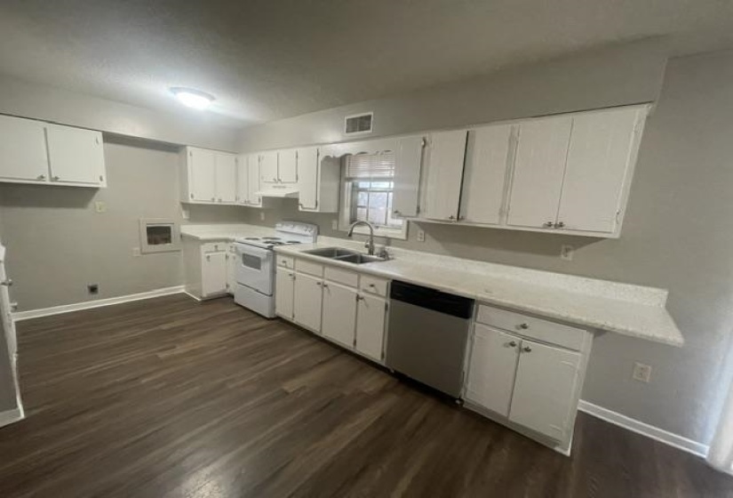 1188 GARDEN RD, Memphis, Tennessee 38134-7695, 3 Bedroom Bedrooms, 6 Room Rooms,1.1 BathroomBathrooms,Rental Properties,For Sale,GARDEN,0,10223205
