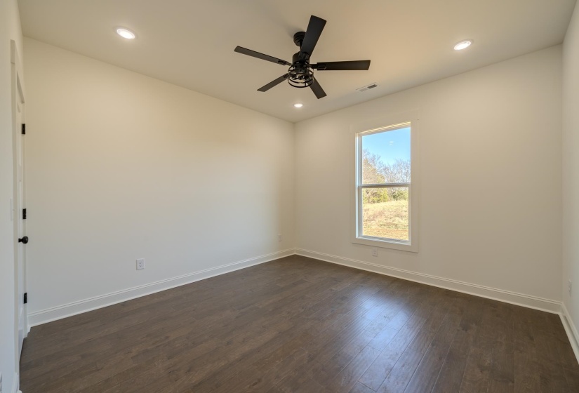 130 BELVEDERE CIR, Savannah, Tennessee 38372, 4 Bedrooms Bedrooms, 8 Rooms Rooms,2 BathroomsBathrooms,Residential,For Sale,BELVEDERE,10210064
