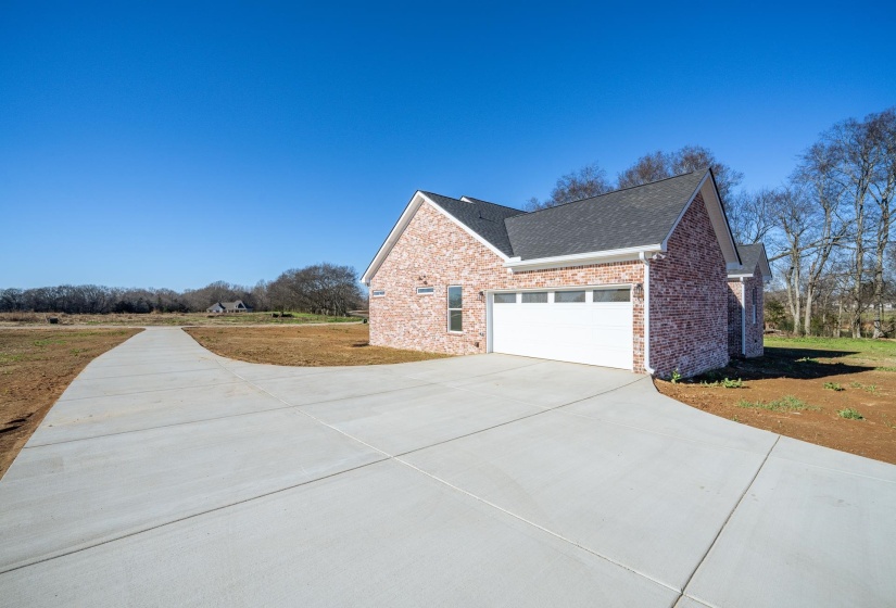 130 BELVEDERE CIR, Savannah, Tennessee 38372, 4 Bedrooms Bedrooms, 8 Rooms Rooms,2 BathroomsBathrooms,Residential,For Sale,BELVEDERE,10210064