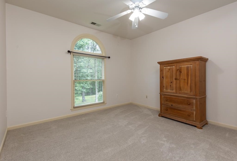 12525 WALNUT GROVE RD, Unincorporated, Tennessee 38017, 4 Bedroom Bedrooms, 13 Room Rooms,3.1 BathroomBathrooms,Residential,For Sale,WALNUT GROVE,0,10223207