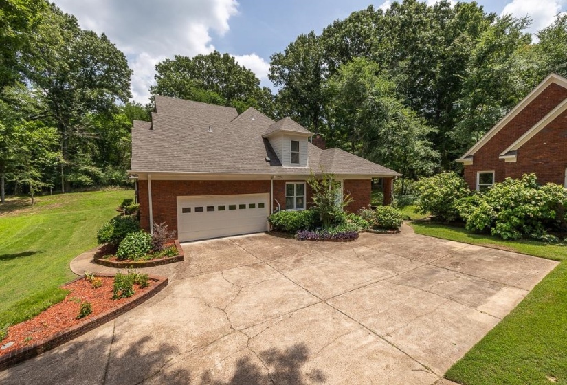 12525 WALNUT GROVE RD, Unincorporated, Tennessee 38017, 4 Bedroom Bedrooms, 13 Room Rooms,3.1 BathroomBathrooms,Residential,For Sale,WALNUT GROVE,0,10223207