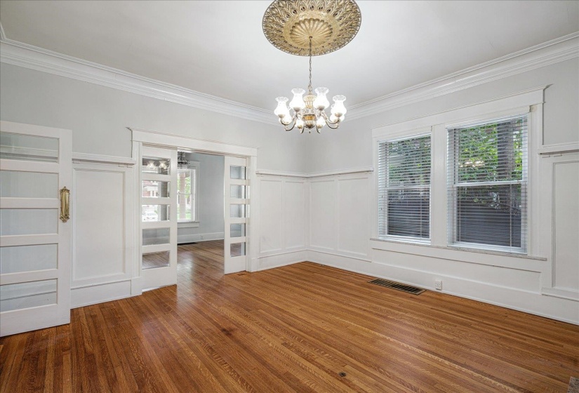 1630 CARR AVE, Memphis, Tennessee 38104, 4 Bedroom Bedrooms, 11 Room Rooms,2.1 BathroomBathrooms,Residential,For Sale,CARR,0,10223217