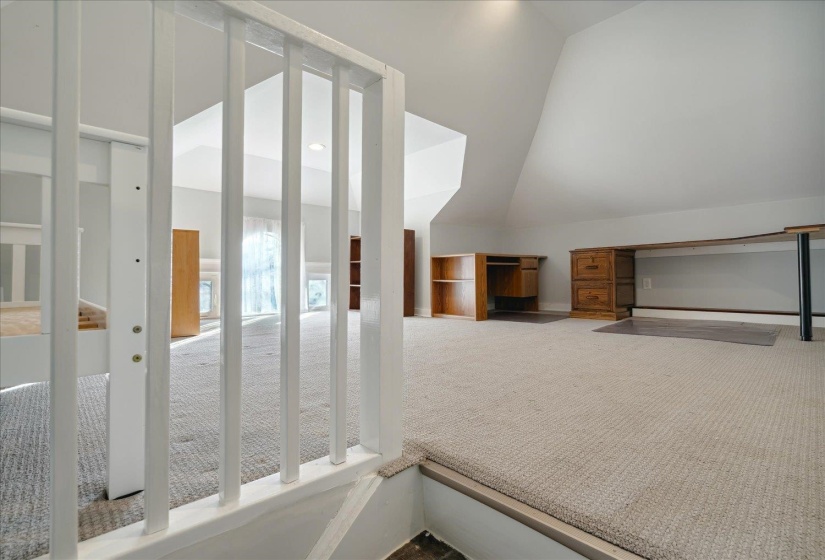 1630 CARR AVE, Memphis, Tennessee 38104, 4 Bedroom Bedrooms, 11 Room Rooms,2.1 BathroomBathrooms,Residential,For Sale,CARR,0,10223217