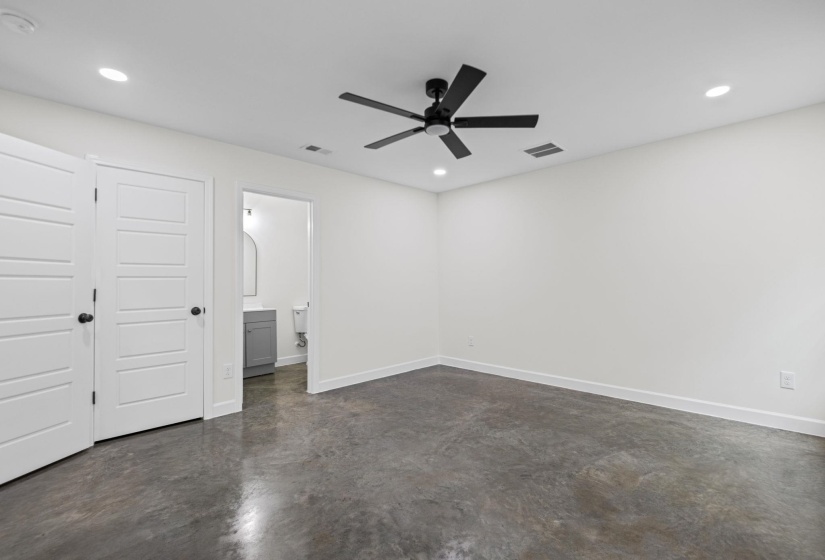 2553 SNOWDEN AVE, Memphis, Tennessee 38112, 4 Bedroom Bedrooms, 6 Room Rooms,1 BathroomBathrooms,Residential,For Sale,SNOWDEN,0,10223227