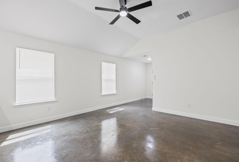 2553 SNOWDEN AVE, Memphis, Tennessee 38112, 4 Bedroom Bedrooms, 6 Room Rooms,1 BathroomBathrooms,Residential,For Sale,SNOWDEN,0,10223227