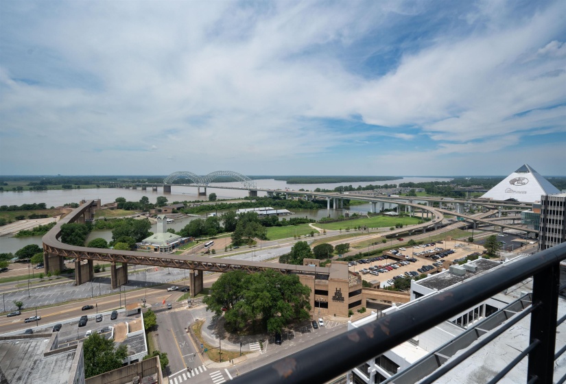 109 MAIN ST, Memphis, Tennessee 38103, 1 Bedroom Bedrooms, 4 Room Rooms,1 BathroomBathrooms,Residential,For Sale,MAIN,0,10223230