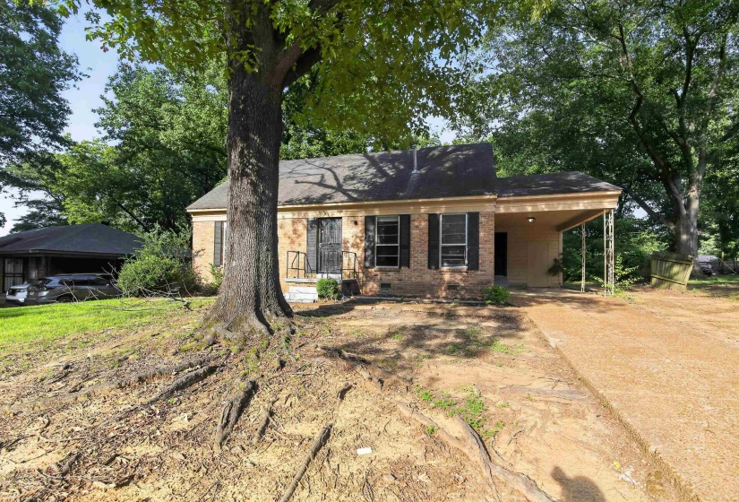 3958 BISHOPS BRIDGE RD, Memphis, Tennessee 38118, 4 Bedroom Bedrooms, 6 Room Rooms,2 BathroomBathrooms,Residential,For Sale,BISHOPS BRIDGE,0,10223232