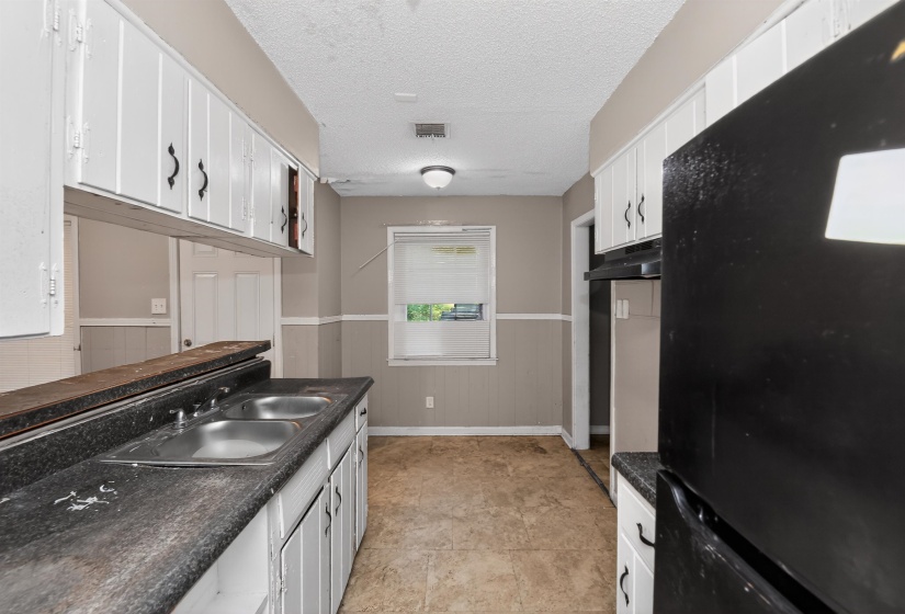 3958 BISHOPS BRIDGE RD, Memphis, Tennessee 38118, 4 Bedroom Bedrooms, 6 Room Rooms,2 BathroomBathrooms,Residential,For Sale,BISHOPS BRIDGE,0,10223232