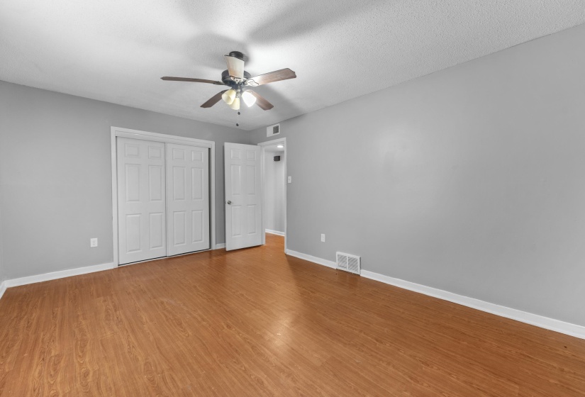 184 MYSEN DR, Memphis, Tennessee 38018, 4 Bedrooms Bedrooms, 7 Rooms Rooms,2 BathroomsBathrooms,Residential,For Sale,MYSEN,10223238