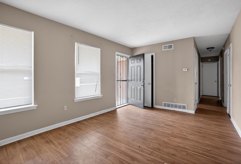 3272 EGYPT-CENTRAL DR, Memphis, Tennessee 38128, 3 Bedroom Bedrooms, 6 Room Rooms,1 BathroomBathrooms,Residential,For Sale,EGYPT-CENTRAL,0,10223239