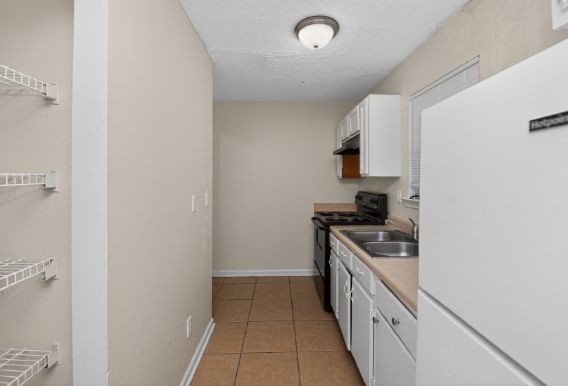 4677 CHRISTYSHIRE DR, Memphis, Tennessee 38128, 3 Bedrooms Bedrooms, 7 Rooms Rooms,2 BathroomsBathrooms,Residential,For Sale,CHRISTYSHIRE,10223240