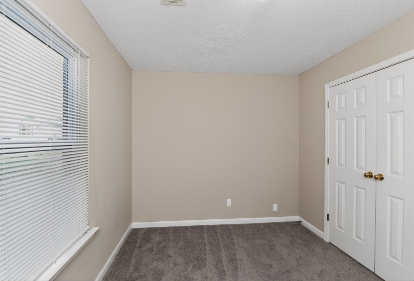4677 CHRISTYSHIRE DR, Memphis, Tennessee 38128, 3 Bedrooms Bedrooms, 7 Rooms Rooms,2 BathroomsBathrooms,Residential,For Sale,CHRISTYSHIRE,10223240