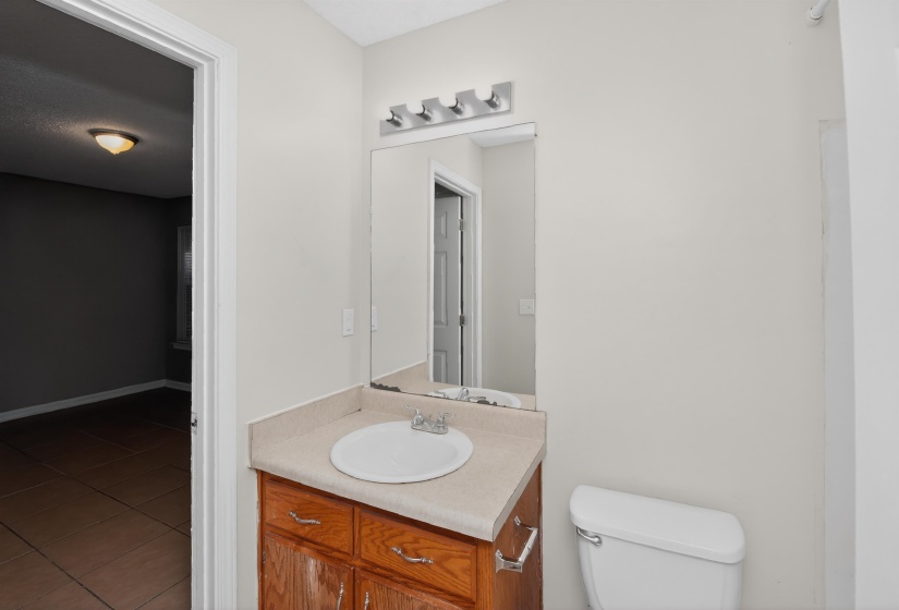 4677 CHRISTYSHIRE DR, Memphis, Tennessee 38128, 3 Bedrooms Bedrooms, 7 Rooms Rooms,2 BathroomsBathrooms,Residential,For Sale,CHRISTYSHIRE,10223240